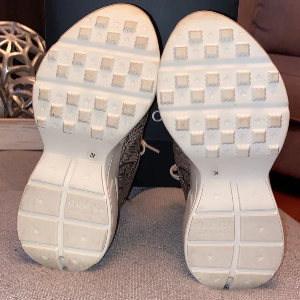 Gucci Macro Supreme Beige Ebony low top Sneakers - Picture 7 of 17